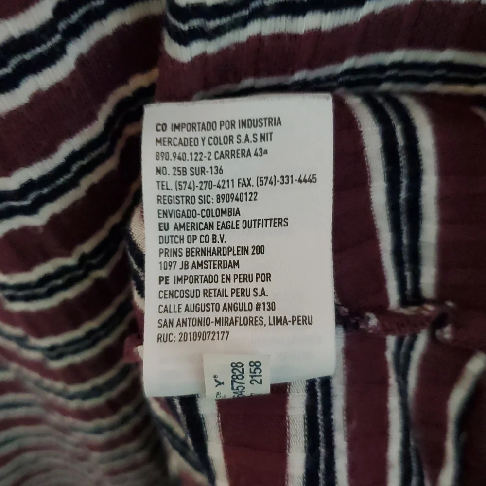 American Eagle Outfitters Black, Maroon and White Striped Top - Picture 5 of 8